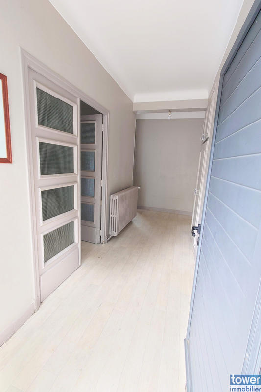 Maison - 197 m² - 8 pièces