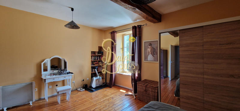 Maison - 300 m² - 8 pièces