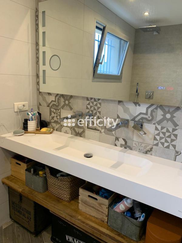 Appartement - 100 m² - 4 pièces