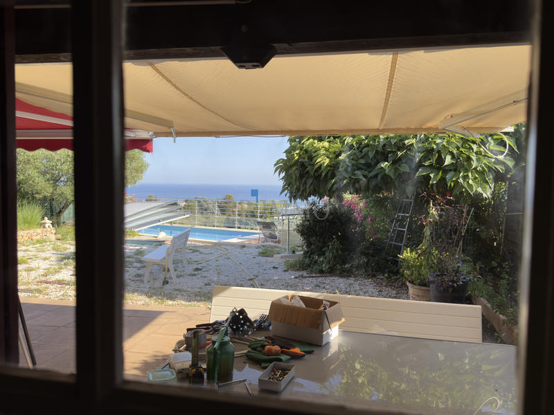 Maison - 91 m² - 5 pièces