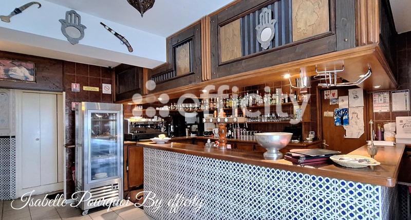 Immeuble - 317 m² - 10 pièces