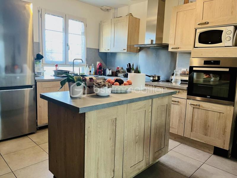 Maison traditionnelle - 90 m² - 5 pièces