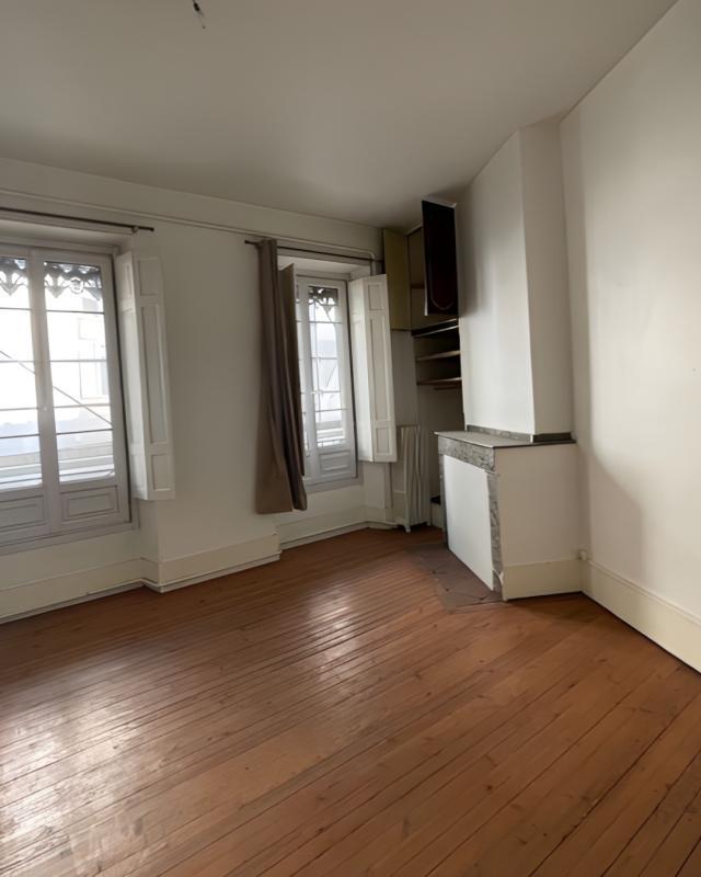 Appartement ancien - 44 m² - 2 pièces