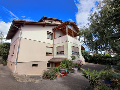 Maison - 200 m² - 9 pièces