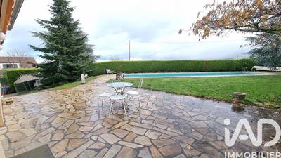 Maison - 122 m² - 6 pièces