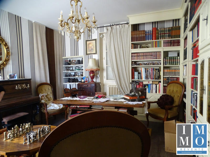 Maison ancienne - 320 m² - 12 pièces