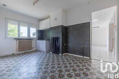 Maison - 184 m² - 7 pièces