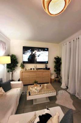 Appartement - 82 m² - 4 pièces