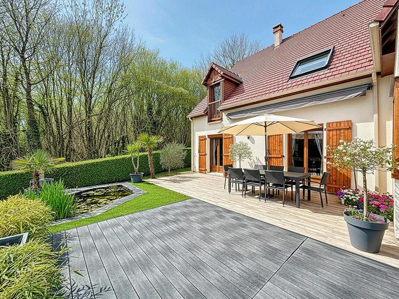 Maison - 180 m² - 7 pièces