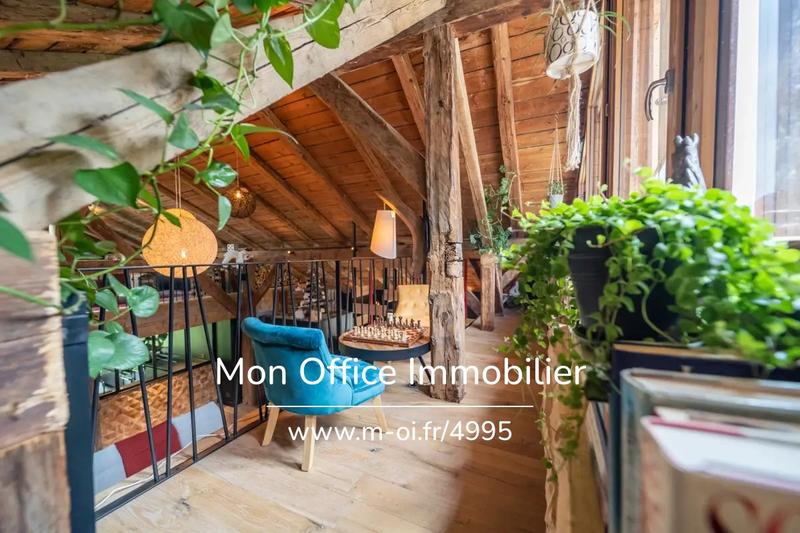 Châlet - 413 m² - 8 pièces