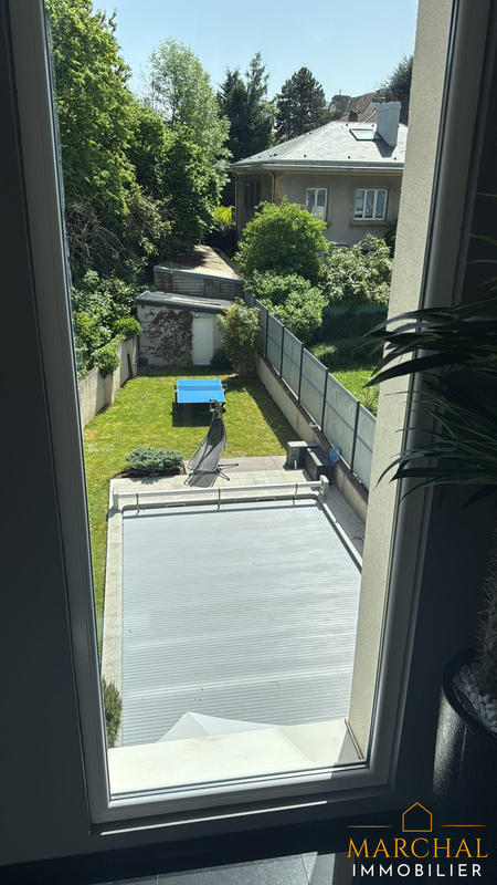 Maison - 270 m² - 12 pièces