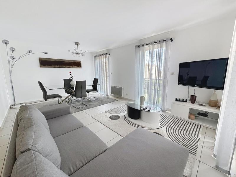 Appartement - 75 m² - 3 pièces