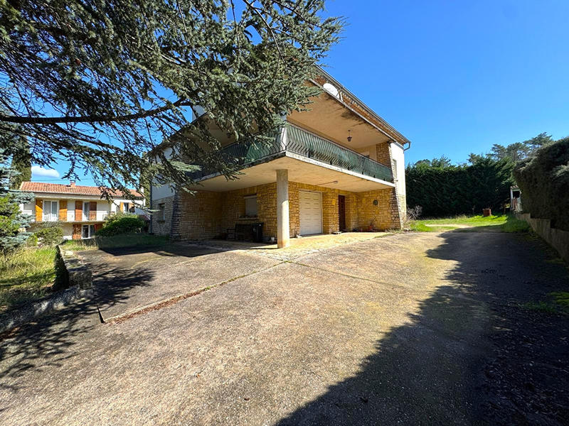 Maison - 173 m² - 11 pièces