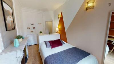 Chambre - 11 m² - 5 pièces