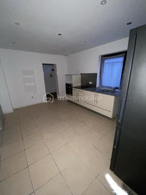 Maison de ville - 219 m² - 10 pièces