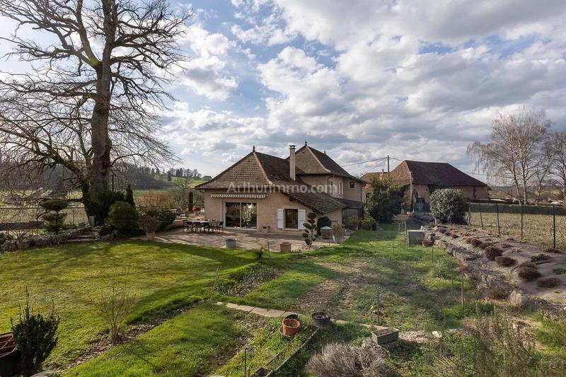 Maison - 167 m² - 6 pièces