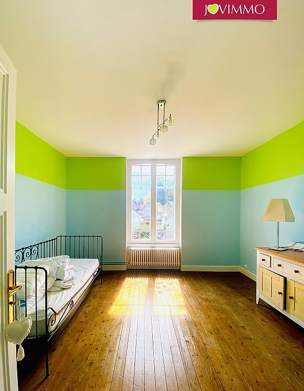 Maison - 254 m² - 10 pièces