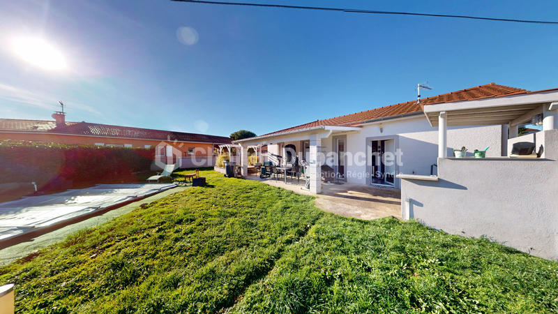 Maison - 105 m² - 5 pièces