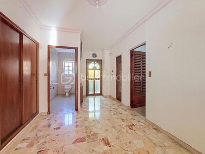 Villa - 161 m² - 7 pièces
