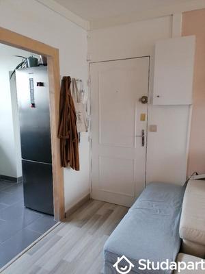 Chambre - 9 m² - 1 pièce