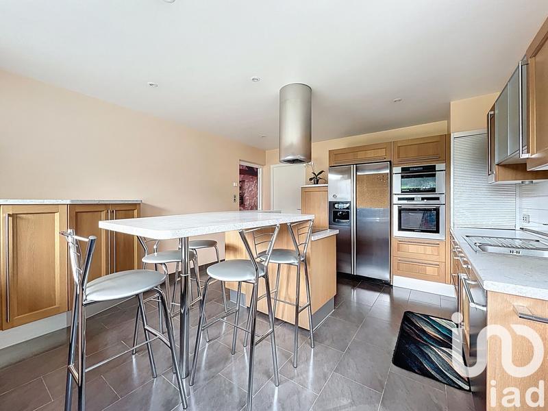 Maison de maîtres - 234 m² - 8 pièces