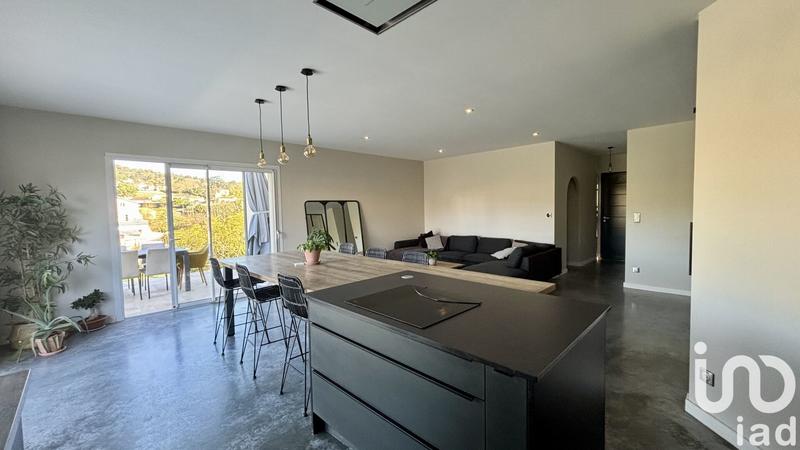 Maison - 94 m² - 4 pièces