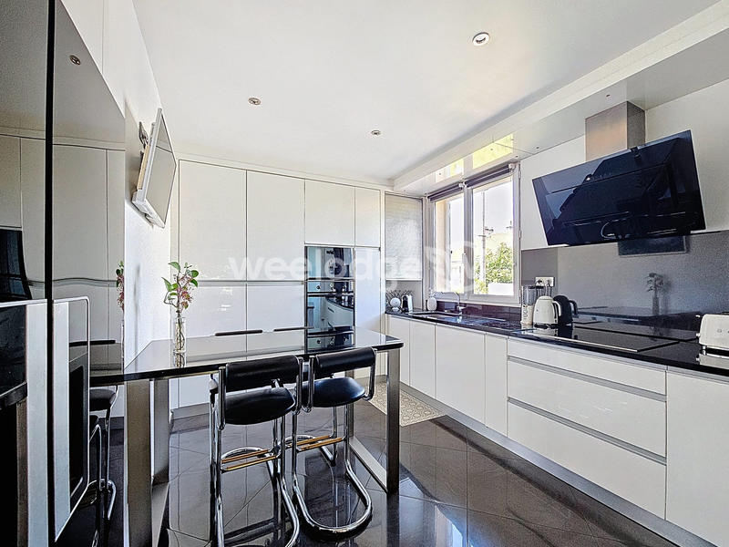 Maison - 165 m² - 7 pièces