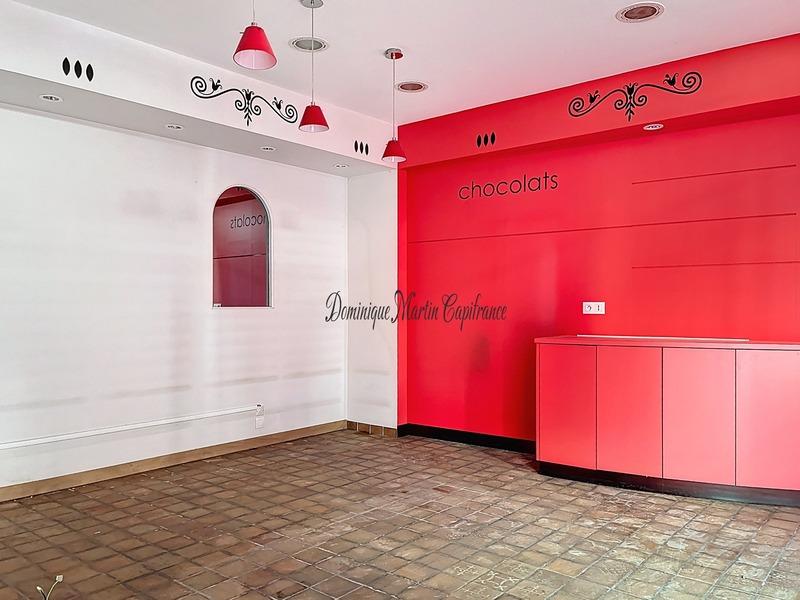 Immeuble - 70 m² - 6 pièces