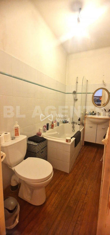 Maison - 220 m² - 7 pièces