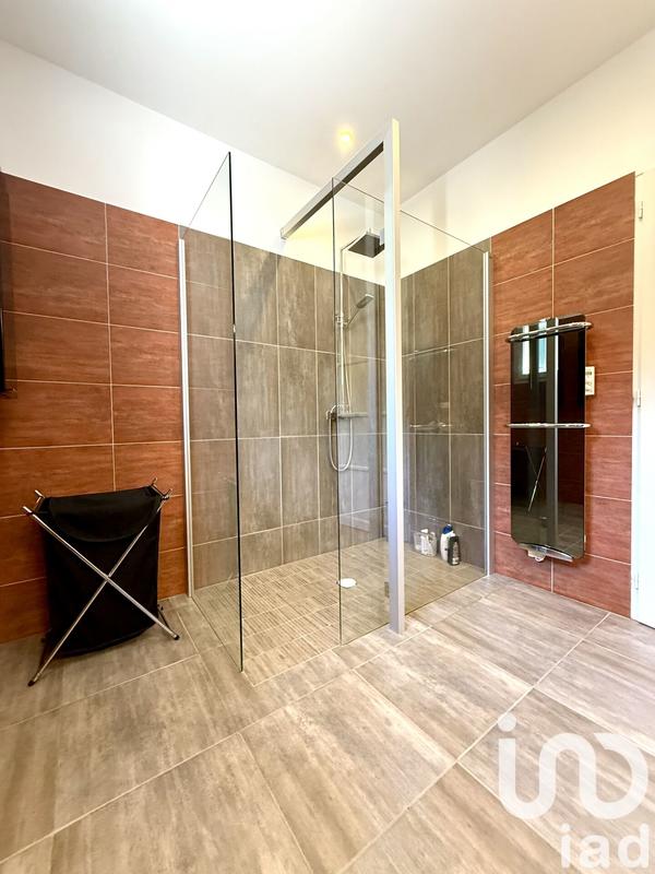 Maison - 187 m² - 5 pièces