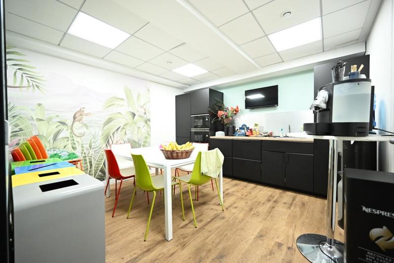 Bureau - 339 m² - 9 pièces