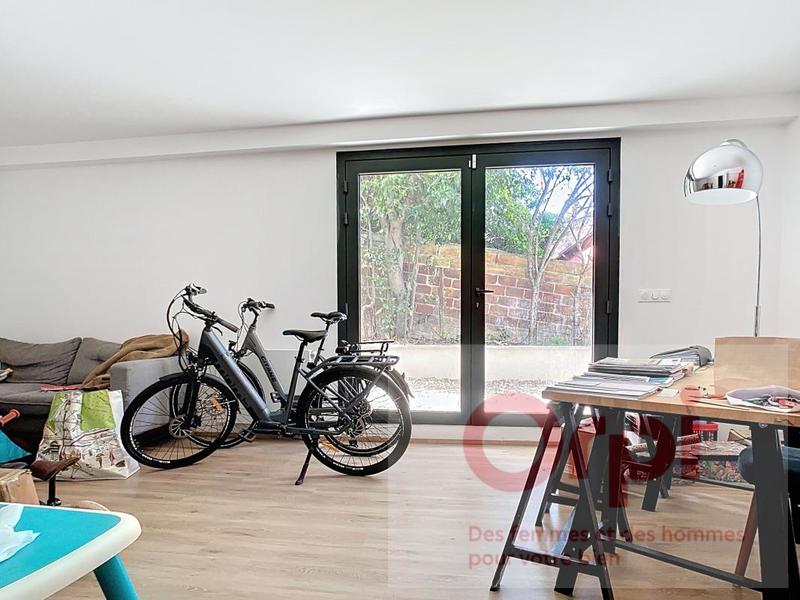 Maison - 211 m² - 7 pièces