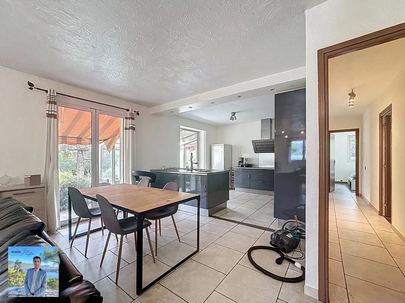 Maison - 135 m² - 5 pièces