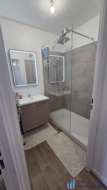 Maison jumelée - 81 m² - 4 pièces