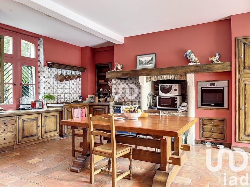 Château - 670 m² - 16 pièces