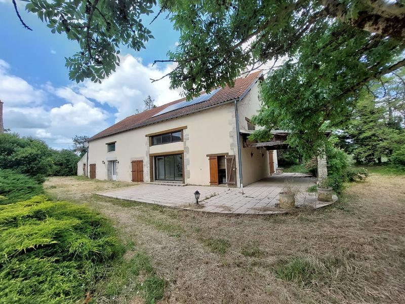 Maison ancienne - 417 m² - 8 pièces