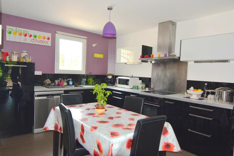 Maison - 98 m² - 4 pièces