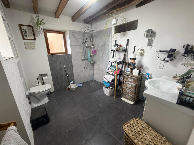 Maison - 101 m² - 7 pièces