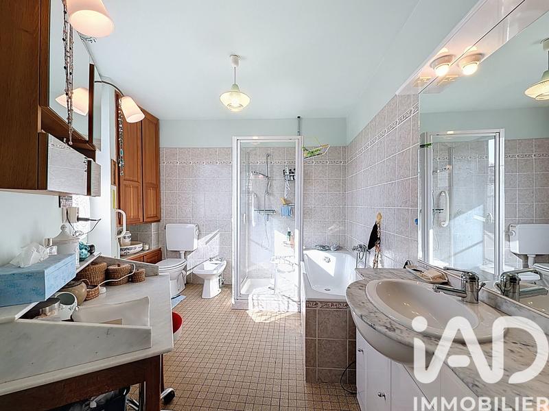 Maison - 123 m² - 7 pièces