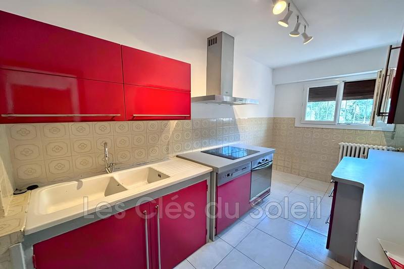 Appartement - 81 m² - 3 pièces
