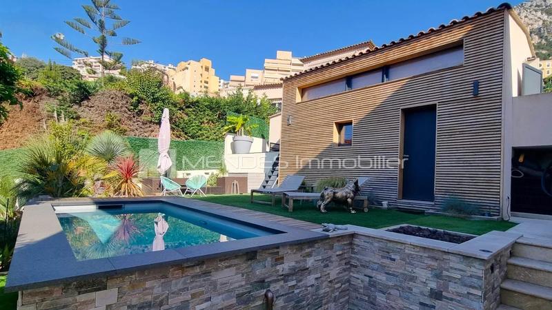 Maison - 115 m² - 4 pièces