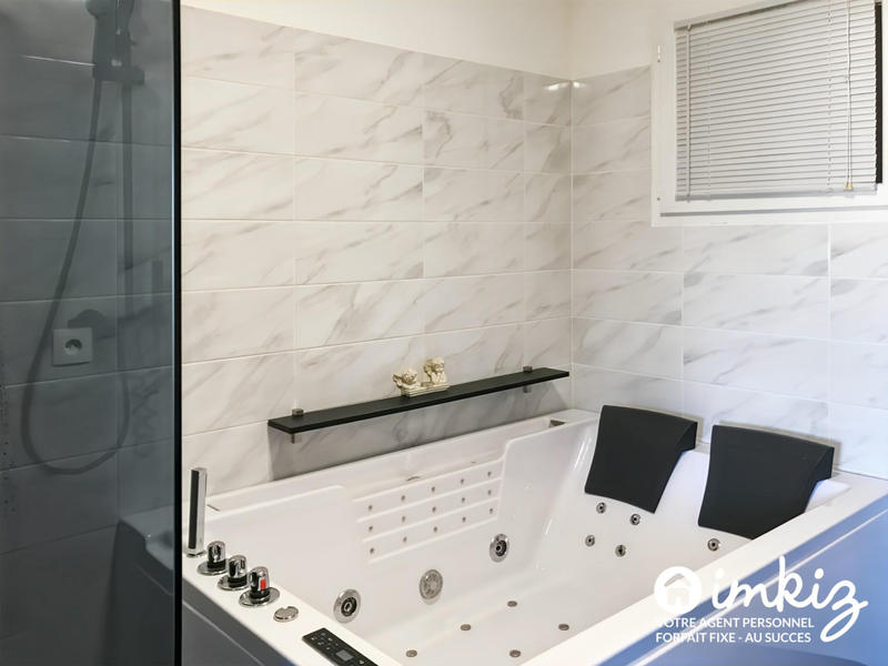 Maison - 166 m² - 6 pièces