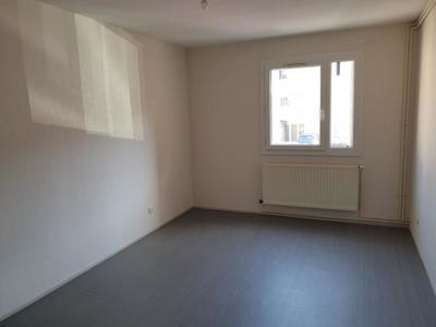 Appartement - 100 m² - 4 pièces