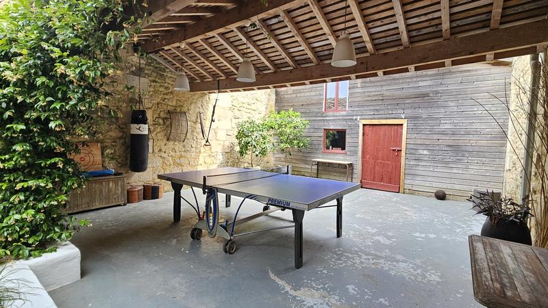 Maison - 332 m² - 6 pièces