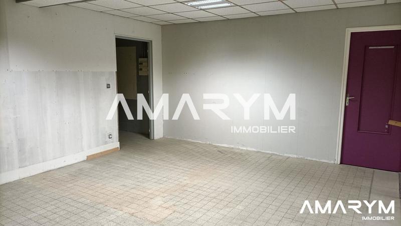 Local d'activité / Entrepôt - 79 m²