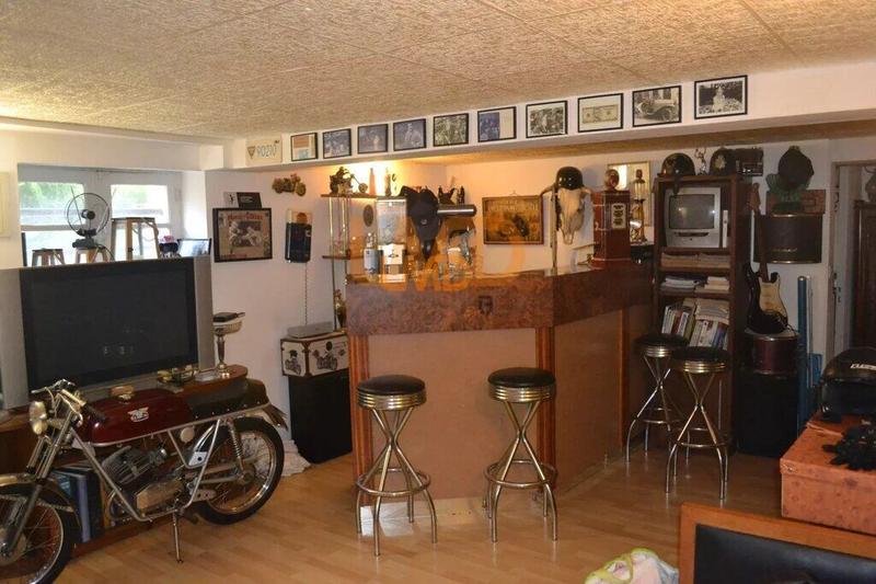 Maison - 170 m² - 7 pièces