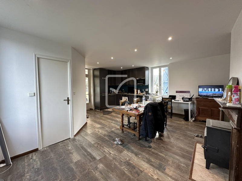 Maison - 450 m² - 17 pièces