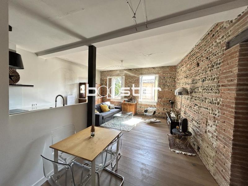 Appartement ancien - 81 m² - 3 pièces