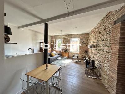 Appartement ancien - 81 m² - 3 pièces