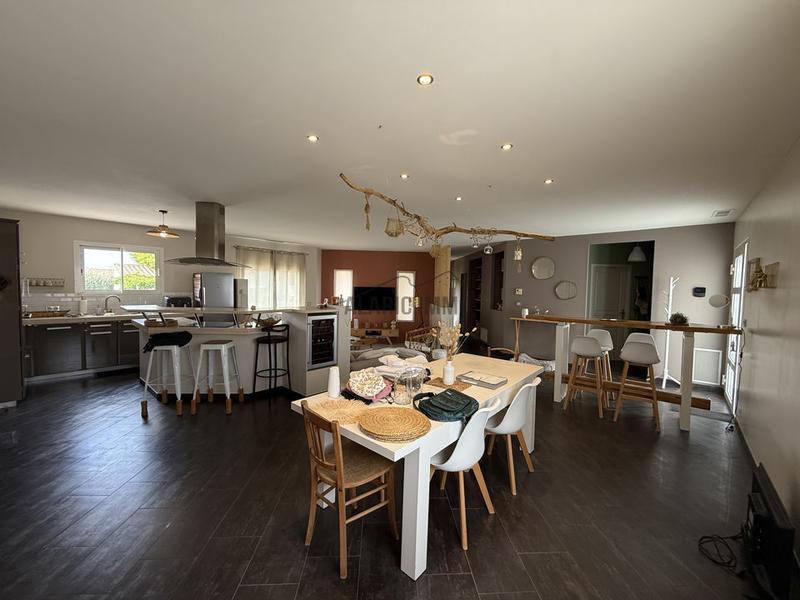 Villa - 138 m² - 4 pièces